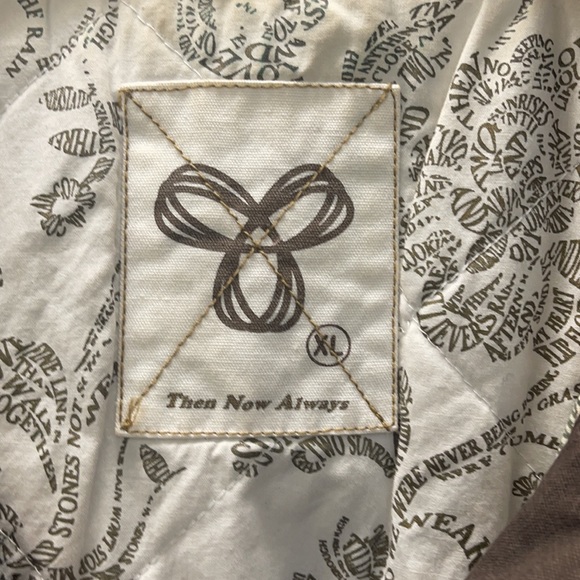 TNA Jacket - Picture 2 of 3